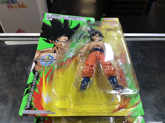 Dragon Ball: Son Goku Ultra Instinct Figure
