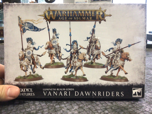 Warhammer Age of Sigmar Vanari Dawnriders
